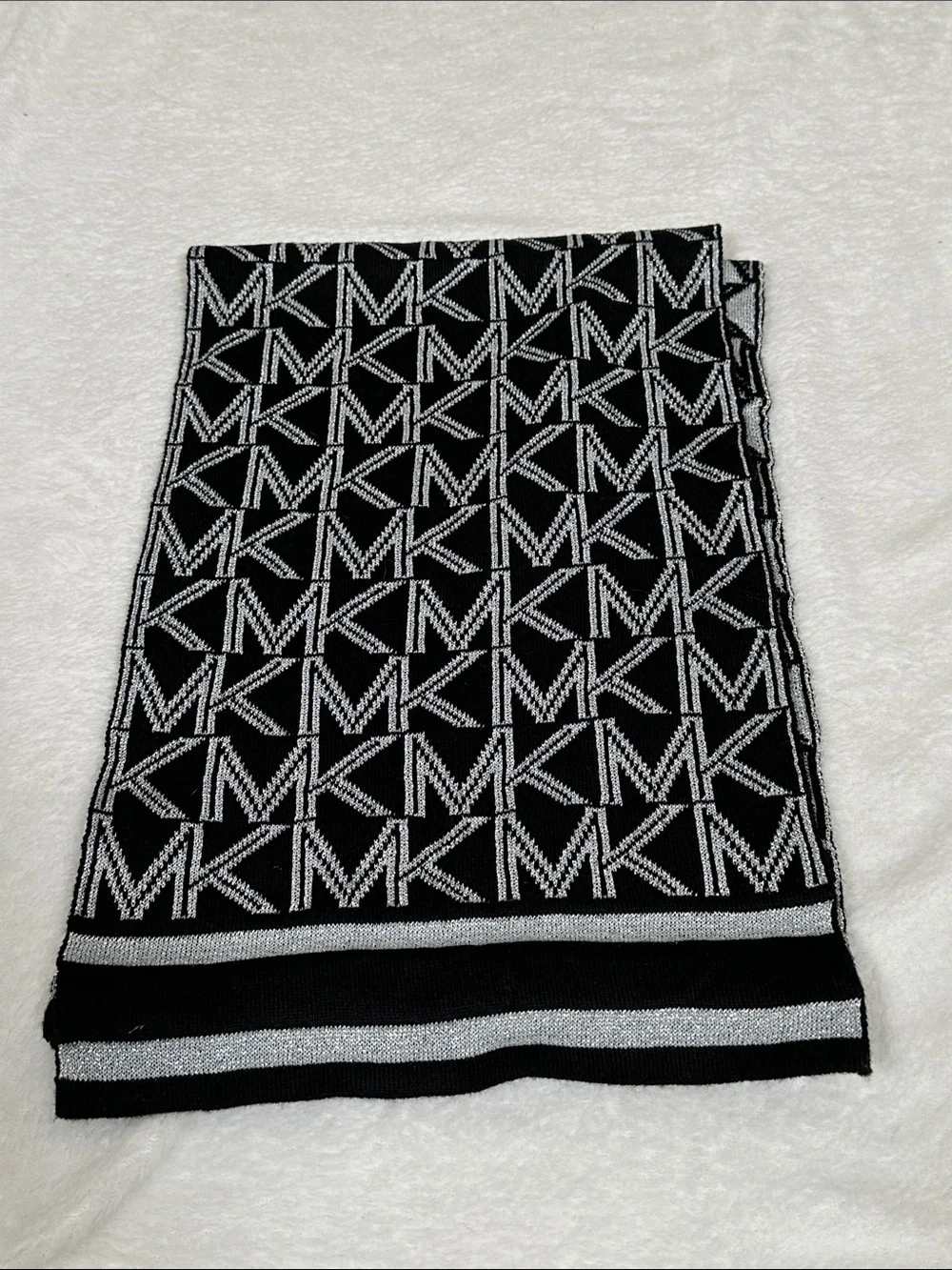 Michael Kors Black & Silver Logo Knit Scarf!
